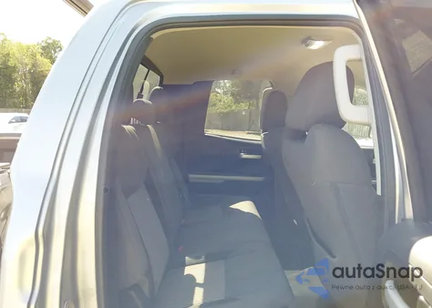 2017 Toyota Tundra Sr5 5.7L V8 из США, поврежденный, VIN 5TFUY5F15HX616691